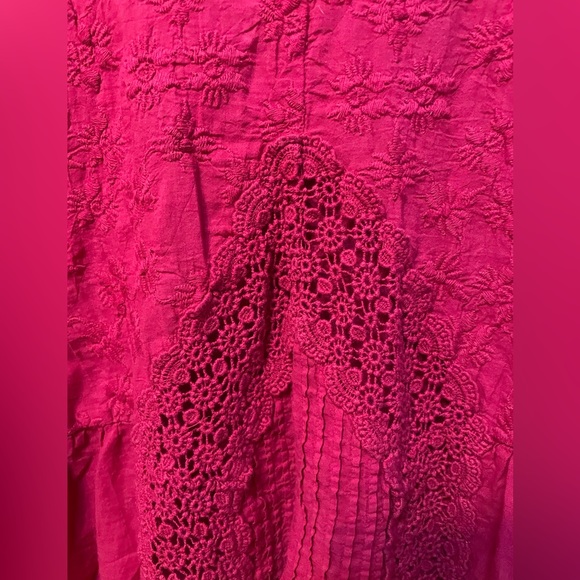 Johnny Was Fuschia Cotton Eyelet Sleeveless Tank/Shell. XS - Picture 3 of 6